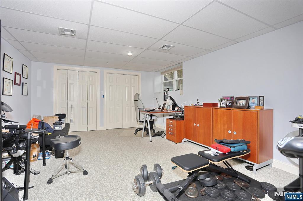 Bedroom / Office
