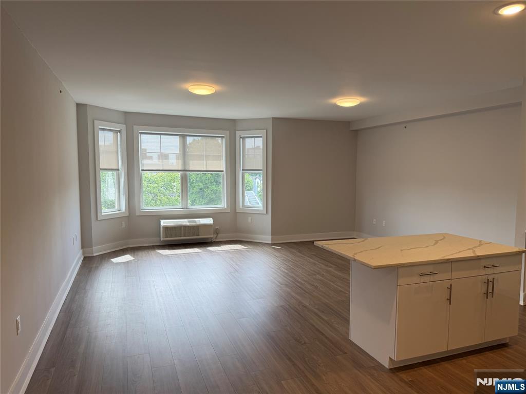 1685 Bergen Boulevard 701 - Photo 4