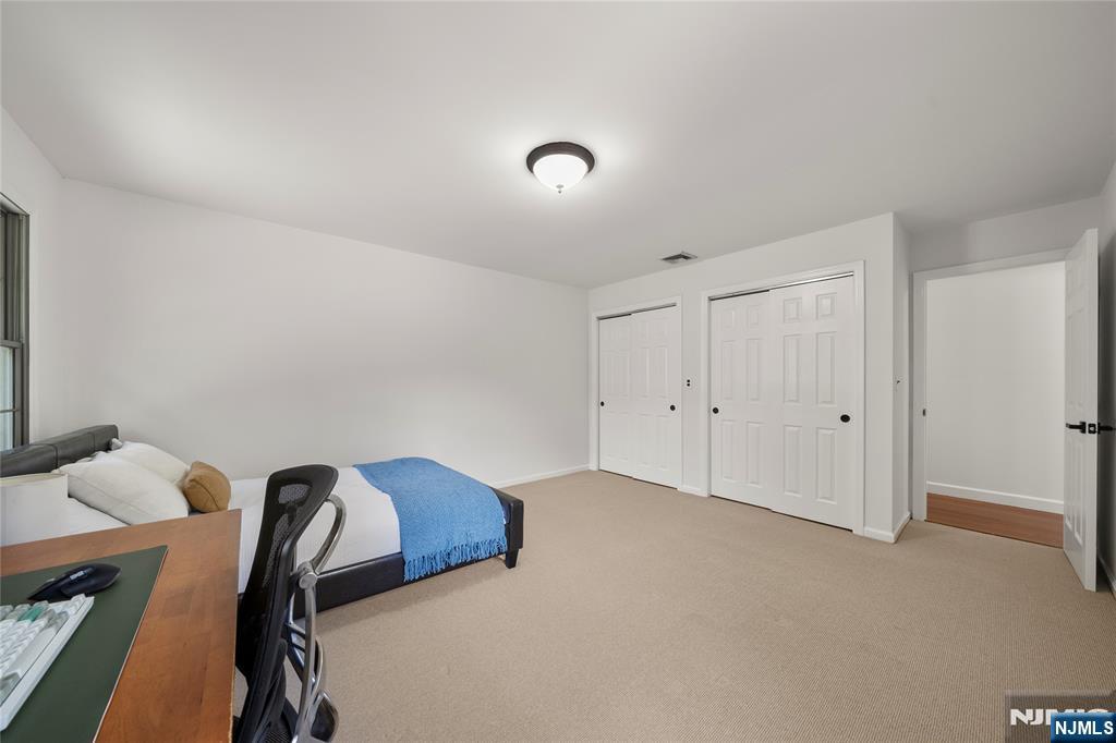 22 Kendrick Street, Paramus, NJ 07652 Listing Photo  24