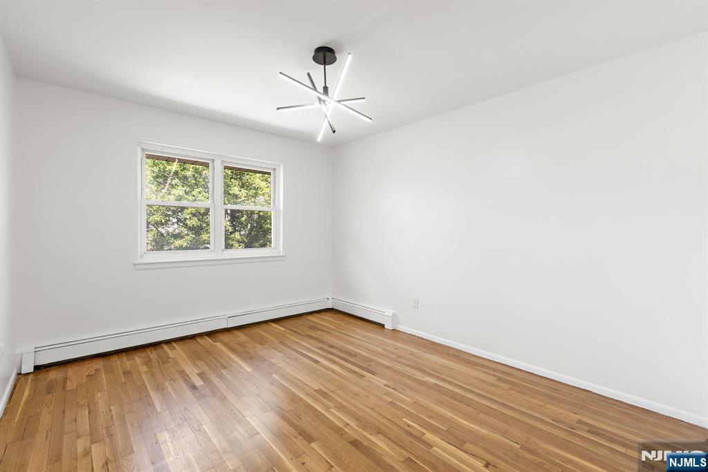 54 Columbia Avenue — photo 12