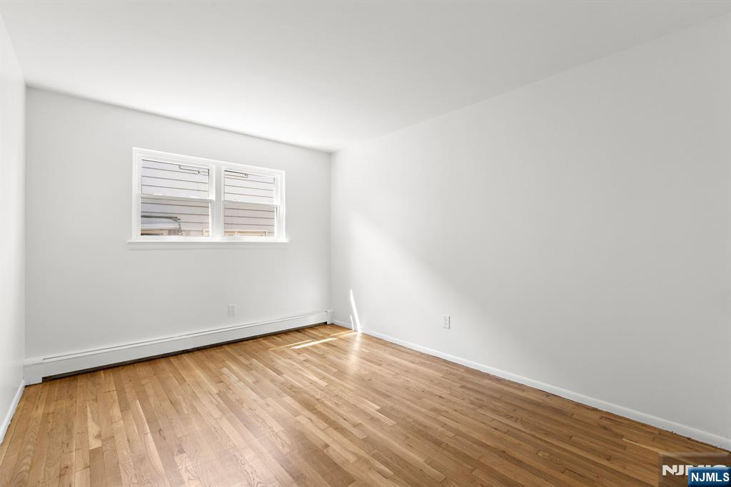 54 Columbia Avenue — photo 15