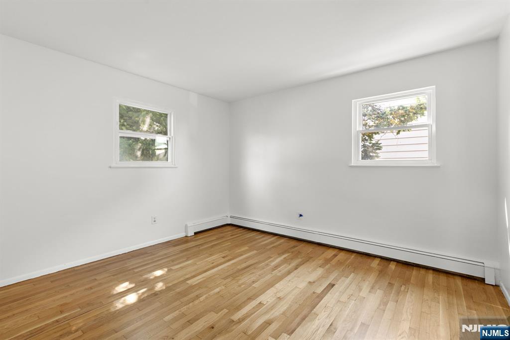 54 Columbia Avenue — photo 16