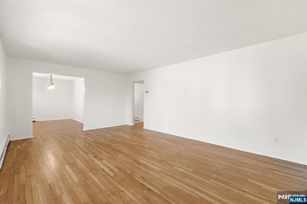 54 Columbia Avenue — photo 19