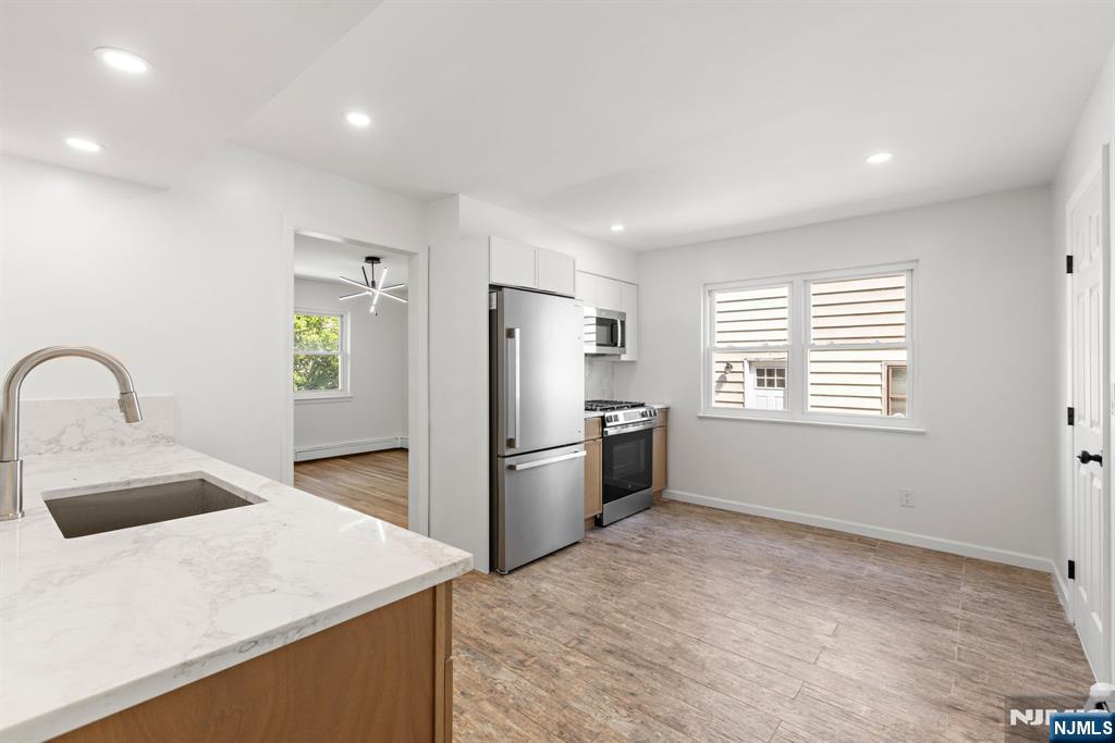 54 W Columbia Avenue, Palisades Park, NJ 07650 Listing Photo  5
