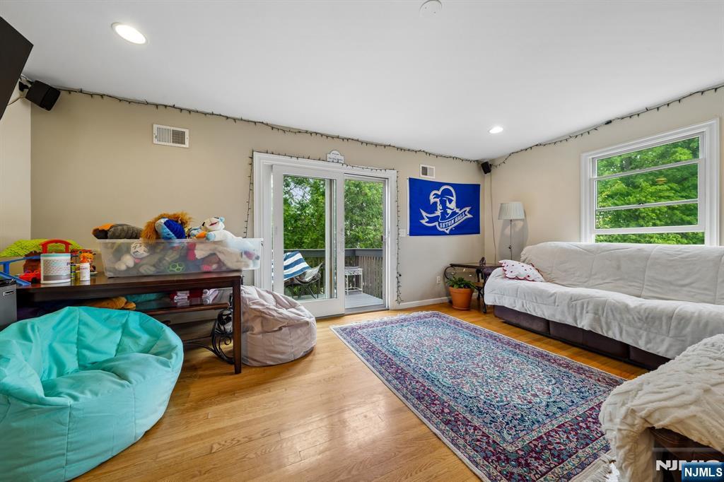 268 Bell Avenue — photo 27