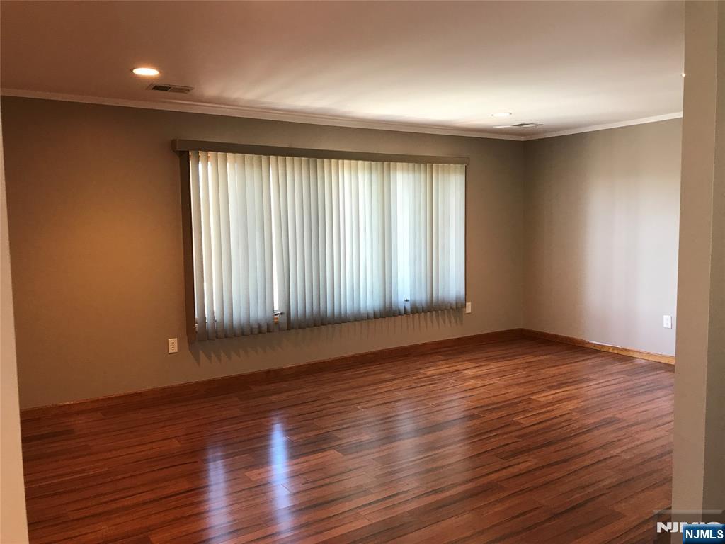 313 Copeland Avenue - Photo 3
