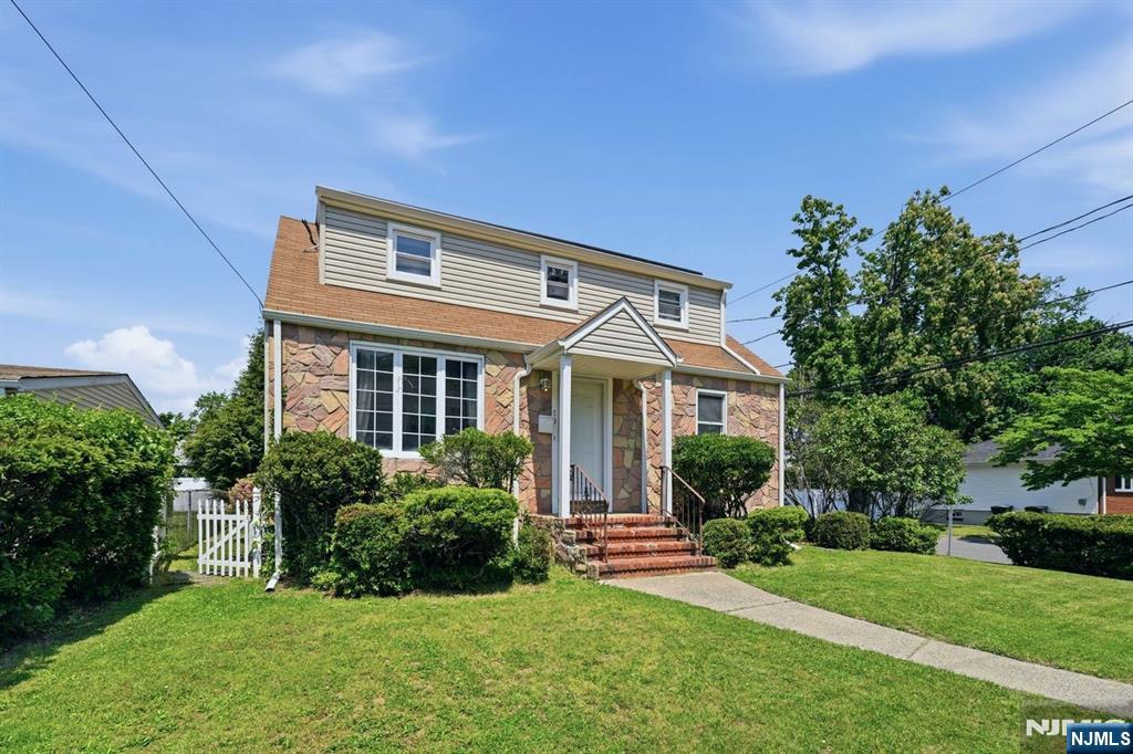 Homes for sale in Bergenfield, NJ | 73 Highland Ave, Bergenfield, NJ 07621 | MLS# 26018791