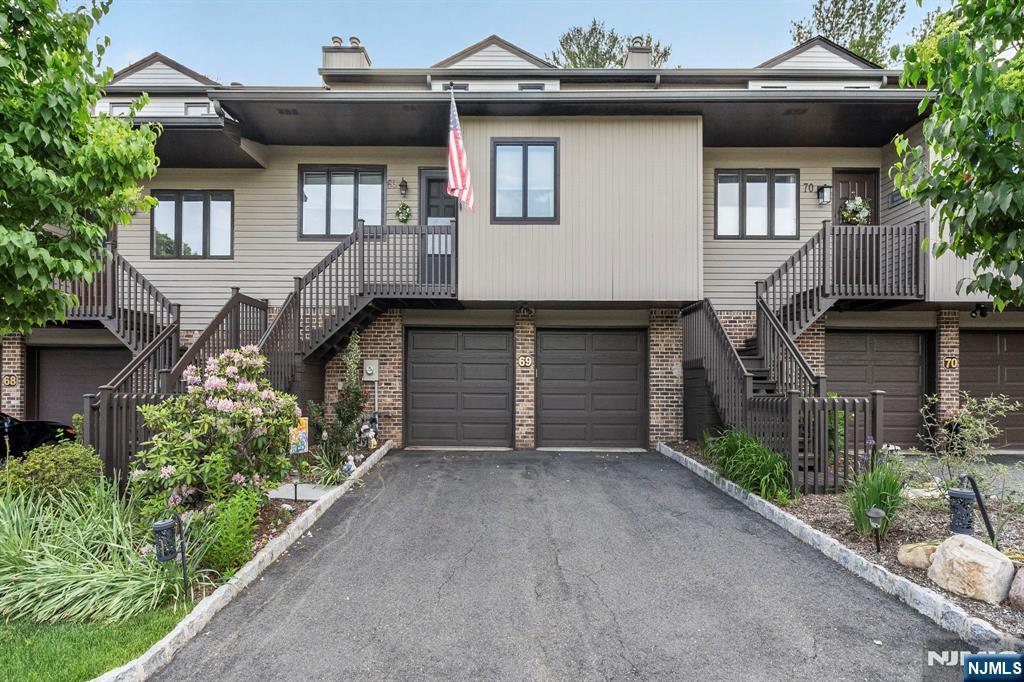 69 Peach Hill Court - Photo 1