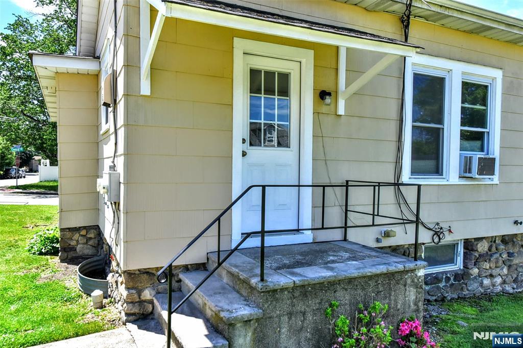 Side Entrance to Unit A.