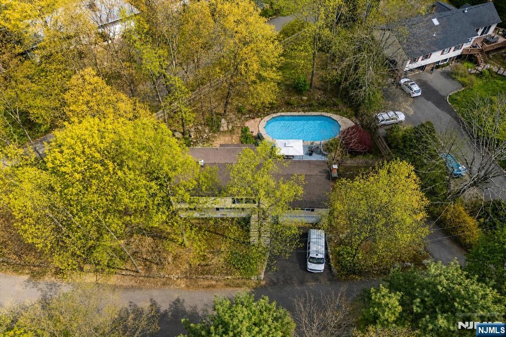 33 Brooksyde Avenue