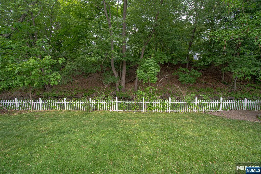338 Main Street, New Milford, NJ 07646 Listing Photo  30