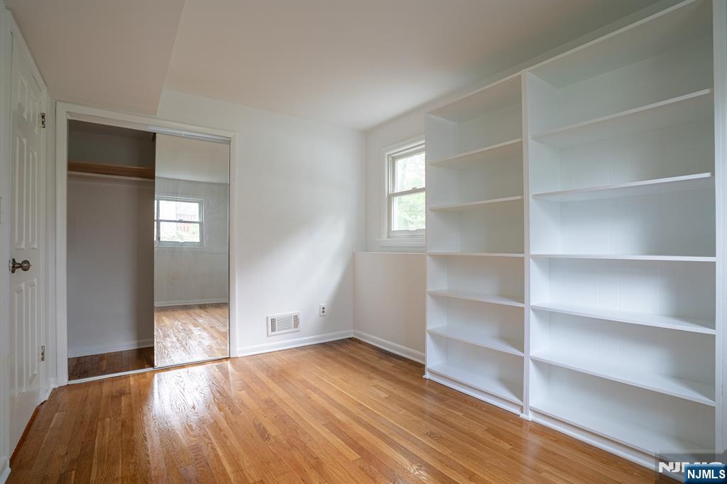 338 Main Street, New Milford, NJ 07646 Listing Photo  5