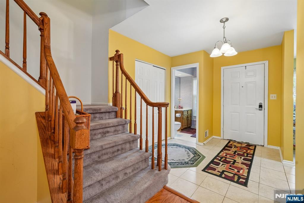 53 Woodledge Court - Photo 3