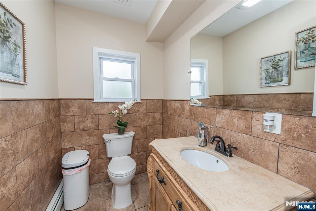 414 Clifton Avenue — photo 16