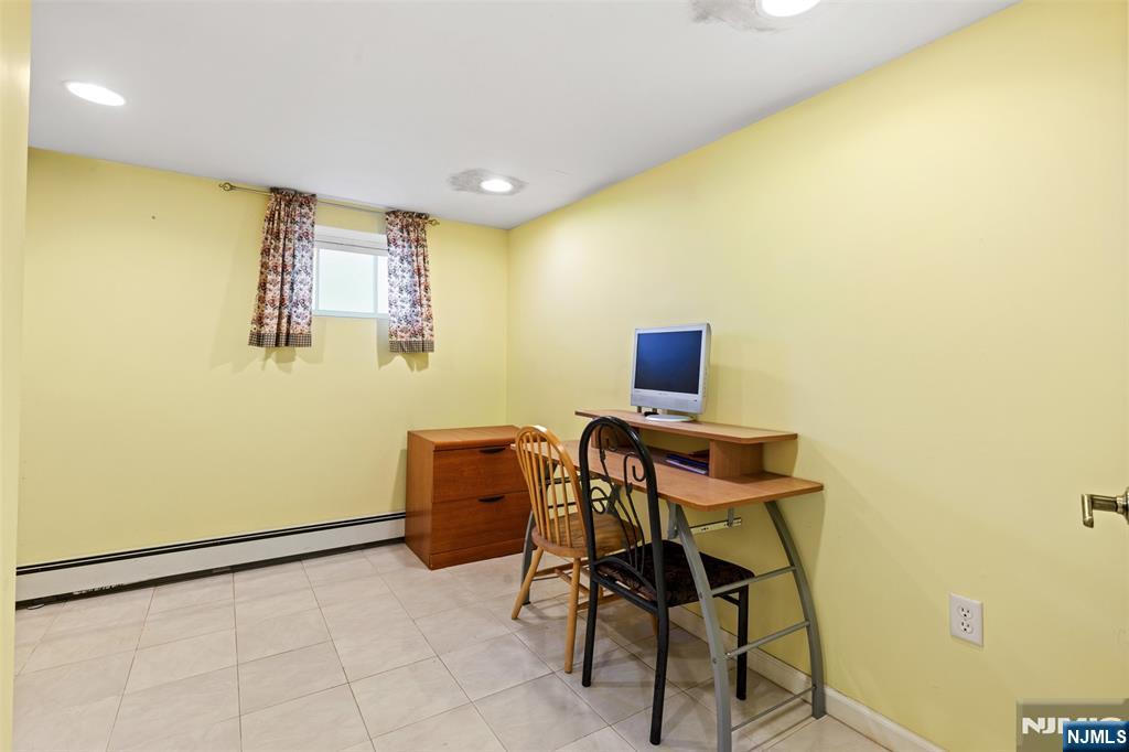 Basement Bonus room