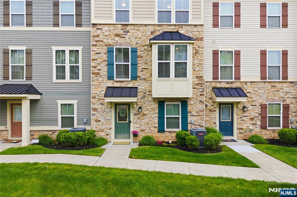 706 Bayside Court - Photo 3