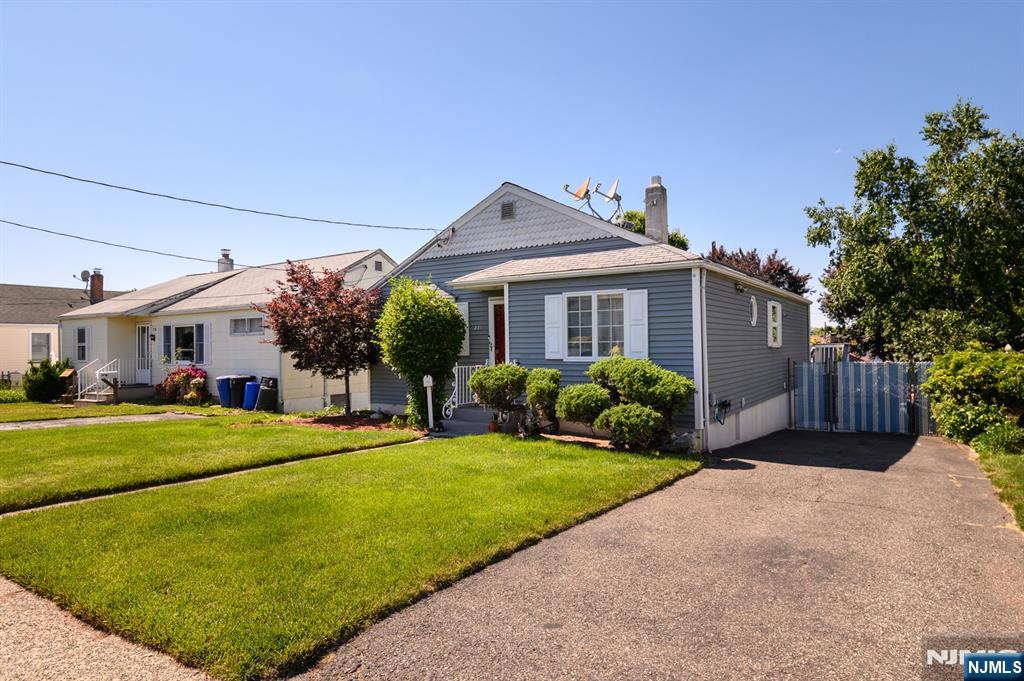 271 S Boulevard - Photo 2