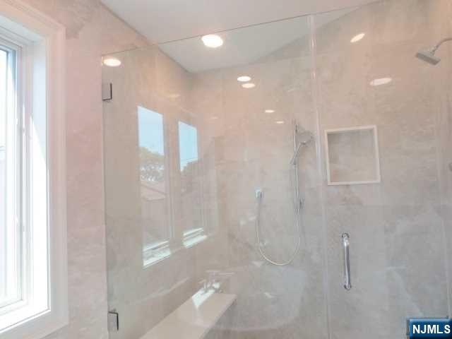 427 Westview, #A, Fort Lee, NJ 07024 Listing Photo  19