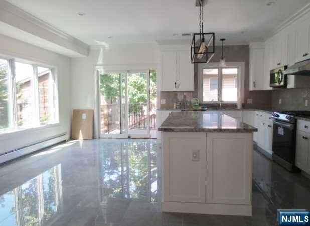427 Westview, #A, Fort Lee, NJ 07024 Listing Photo  6