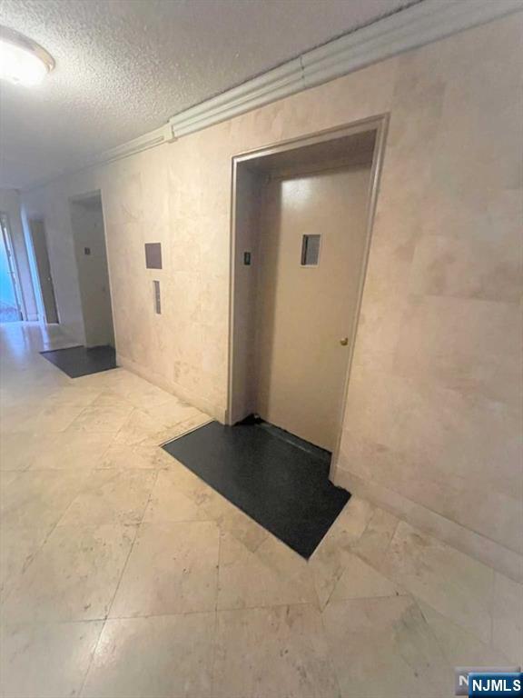 2329 Hudson Terrace C 9 - Photo 4
