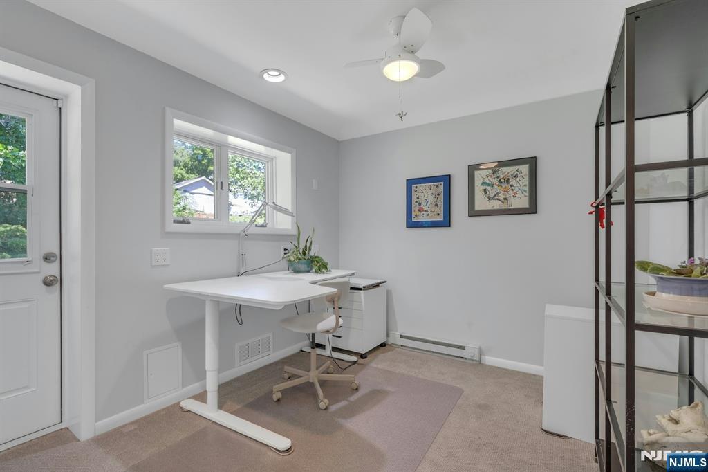 another bedroom, currently office. could be au-pair suite