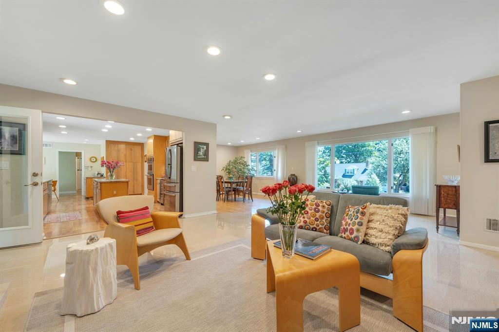 expansive windows