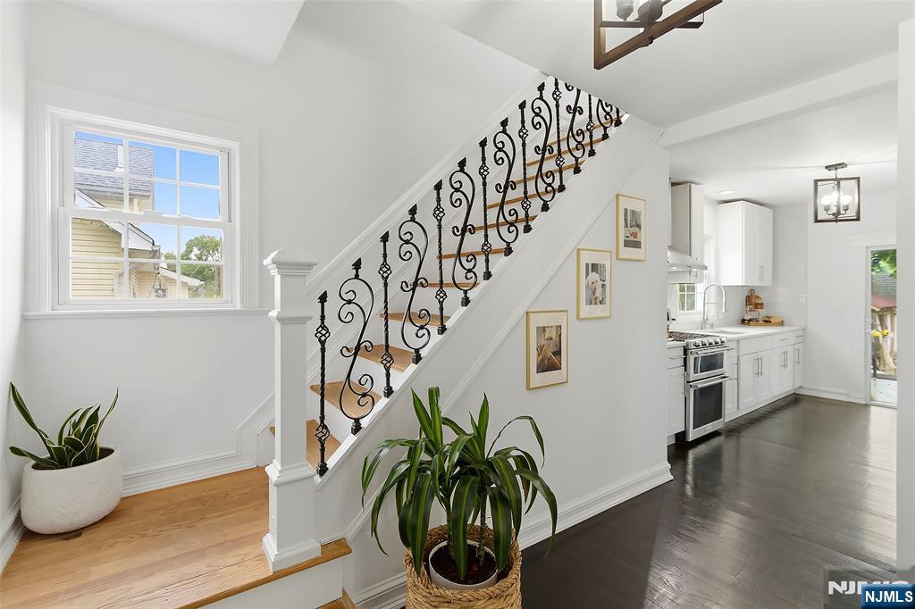 Homes for sale in New Milford, NJ | 475 Albert Pl, New Milford, NJ 07646 | MLS# 26018913