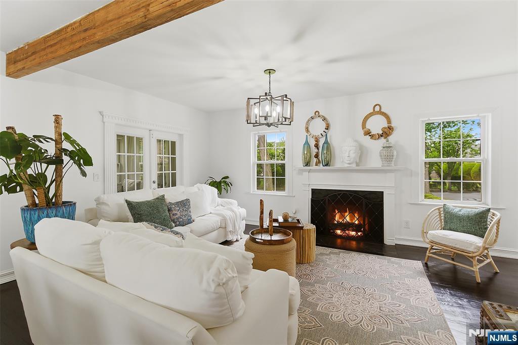 475 Albert Place, New Milford, NJ 07646 Listing Photo  5