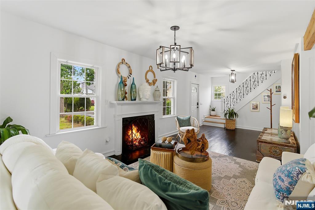 475 Albert Place, New Milford, NJ 07646 Listing Photo  6