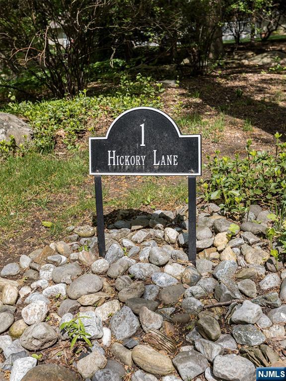 1 Hickory Lane - Photo 2