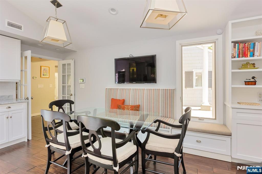 1 Hickory Lane — photo 18