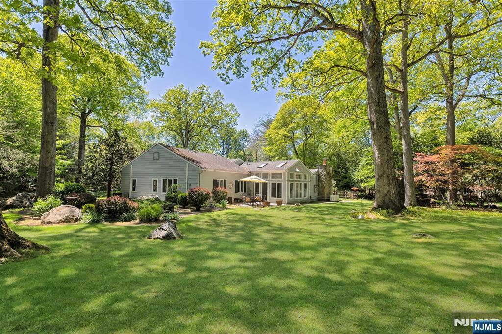 1 Hickory Lane — photo 37