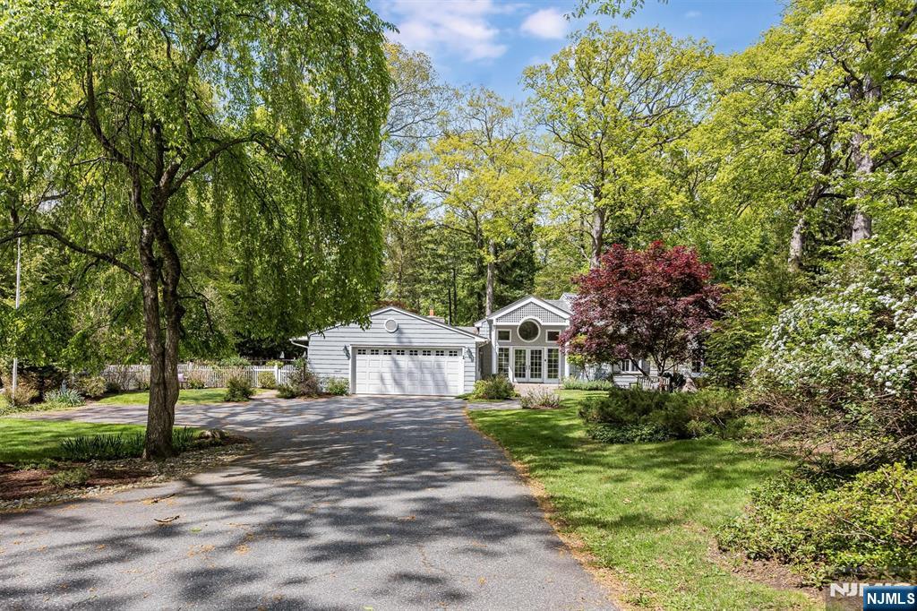 1 Hickory Lane — photo 6