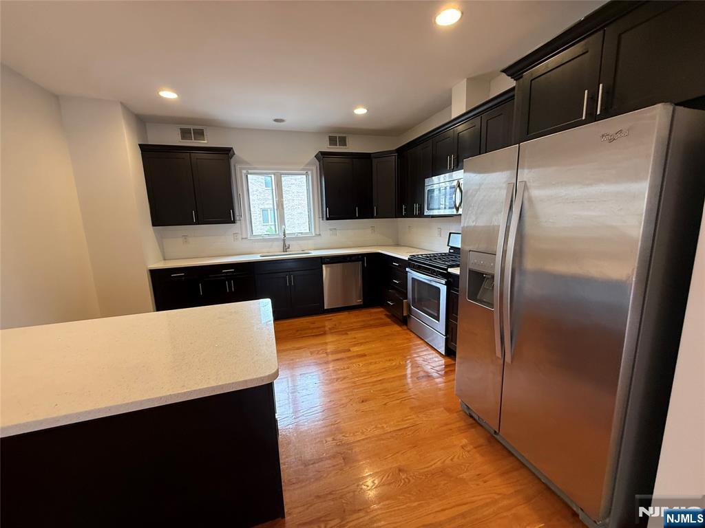 508 Orchard Avenue 1st Fl - Photo 4