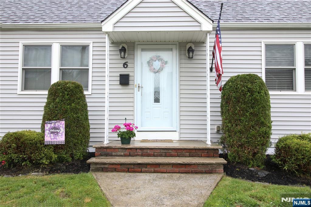 Homes for sale in Totowa, NJ | 6 Knollwood Rd, Totowa, NJ 07512 | MLS# 26018925
