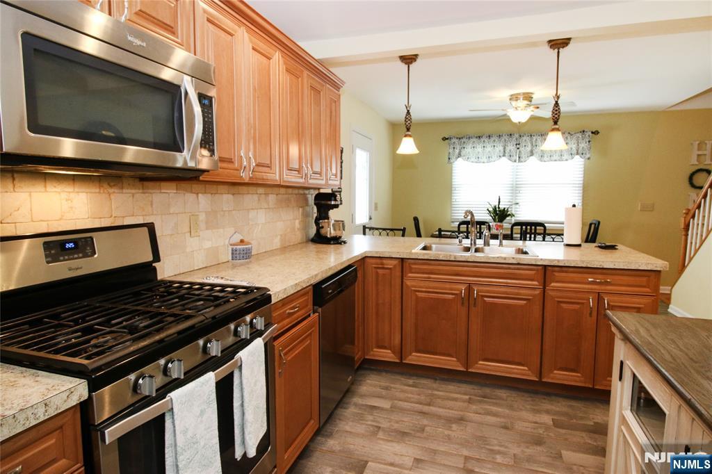 6 Knollwood Road - Photo 5