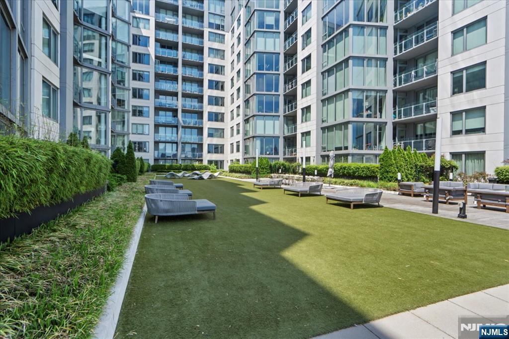 9 Ave At Port Imperial, #823, West New York, NJ 07093 Listing Photo  31