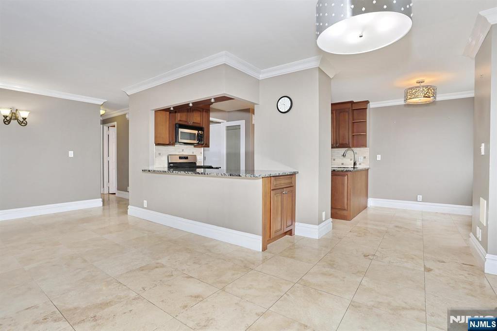 200 Old Palisade Road #15C