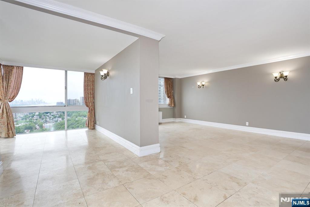 200 Old Palisade Road #15C