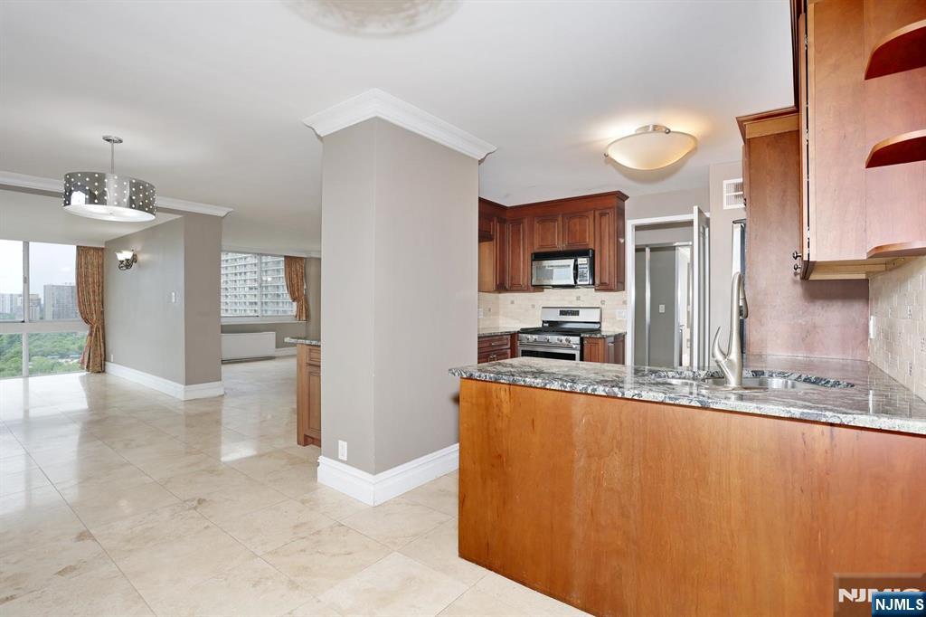 200 Old Palisade Road #15C