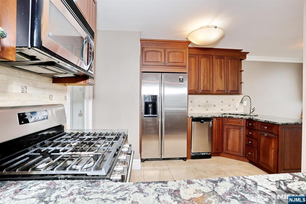 200 Old Palisade Road #15C