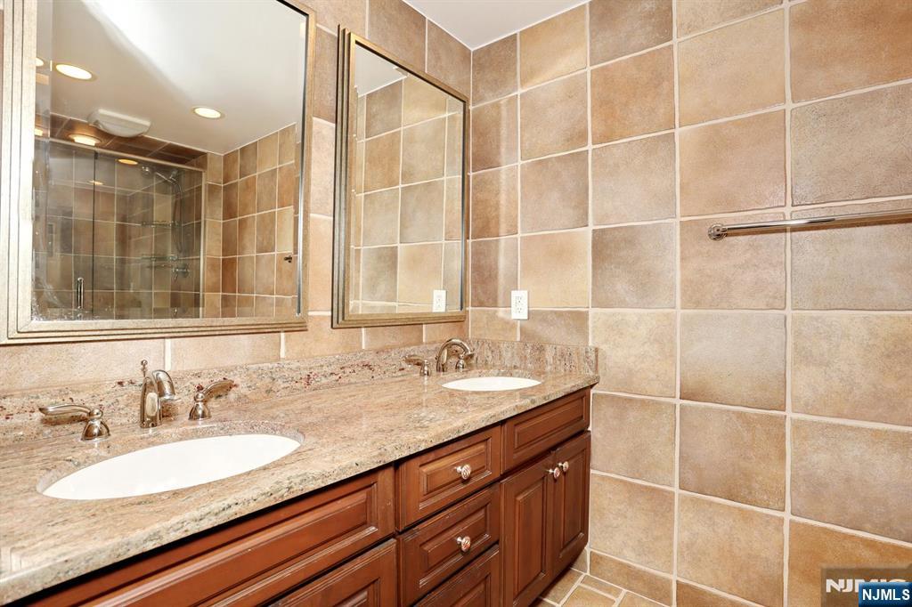 200 Old Palisade Road #15C