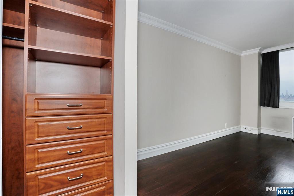 200 Old Palisade Road #15C