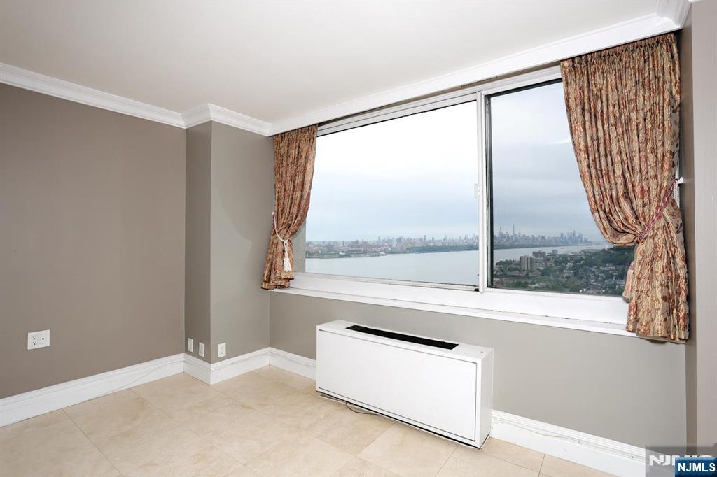 200 Old Palisade Road #15C