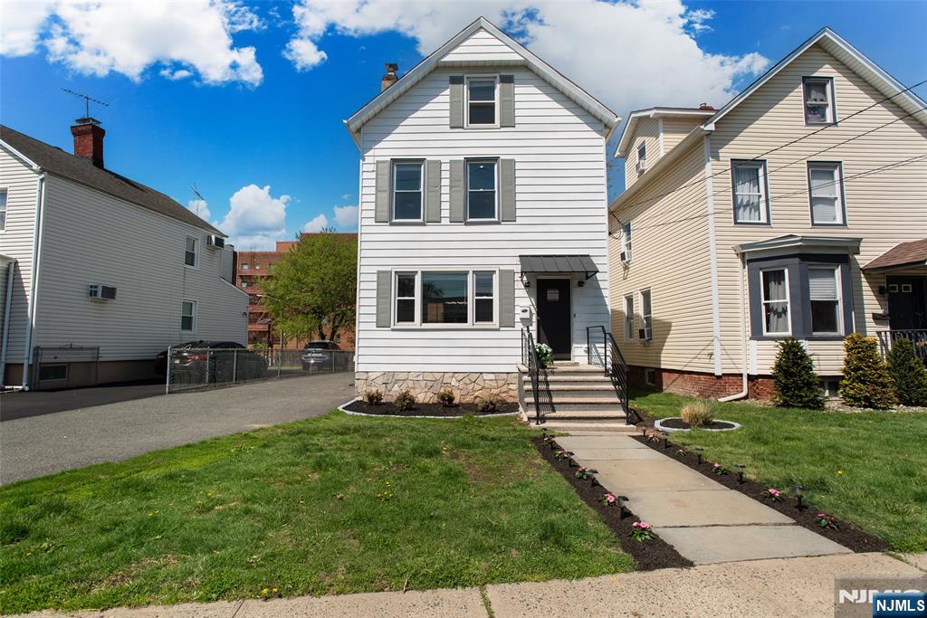 Homes for sale in Bloomfield, NJ | 108 Thomas St, Bloomfield, NJ 07003 | MLS# 26018953