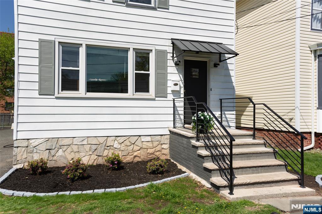 Homes for sale in Bloomfield, NJ | 108 Thomas St, Bloomfield, NJ 07003 | MLS# 26018953