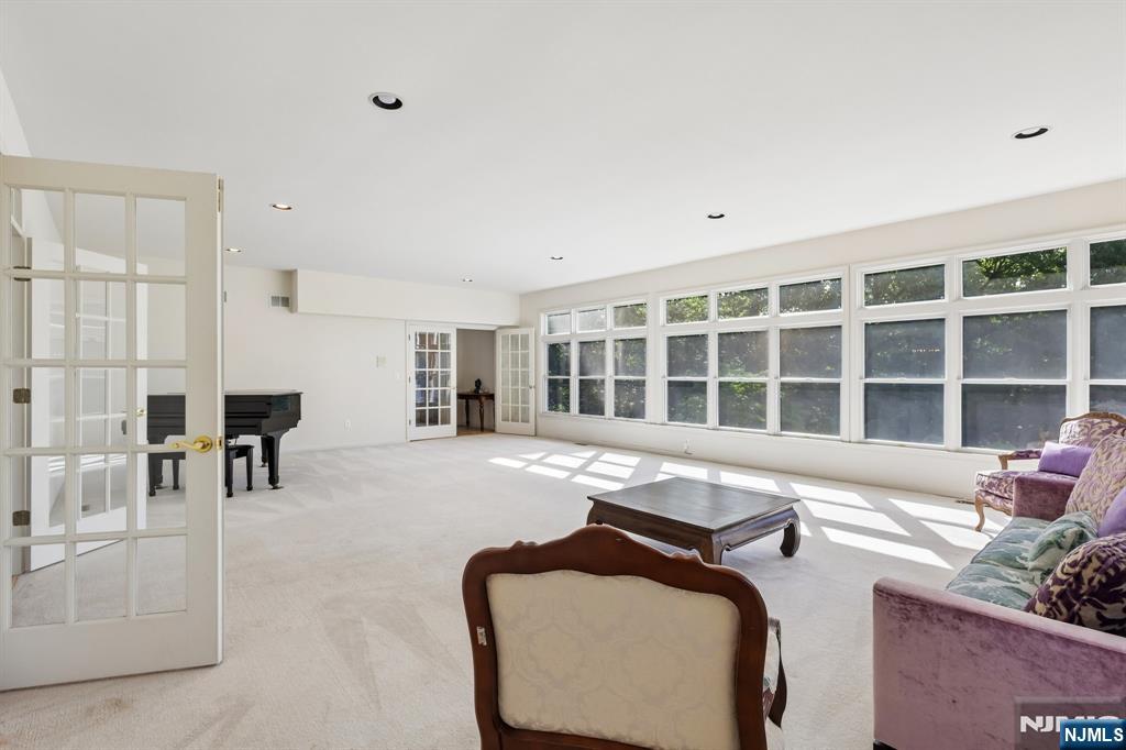 8 Pring Court — photo 20
