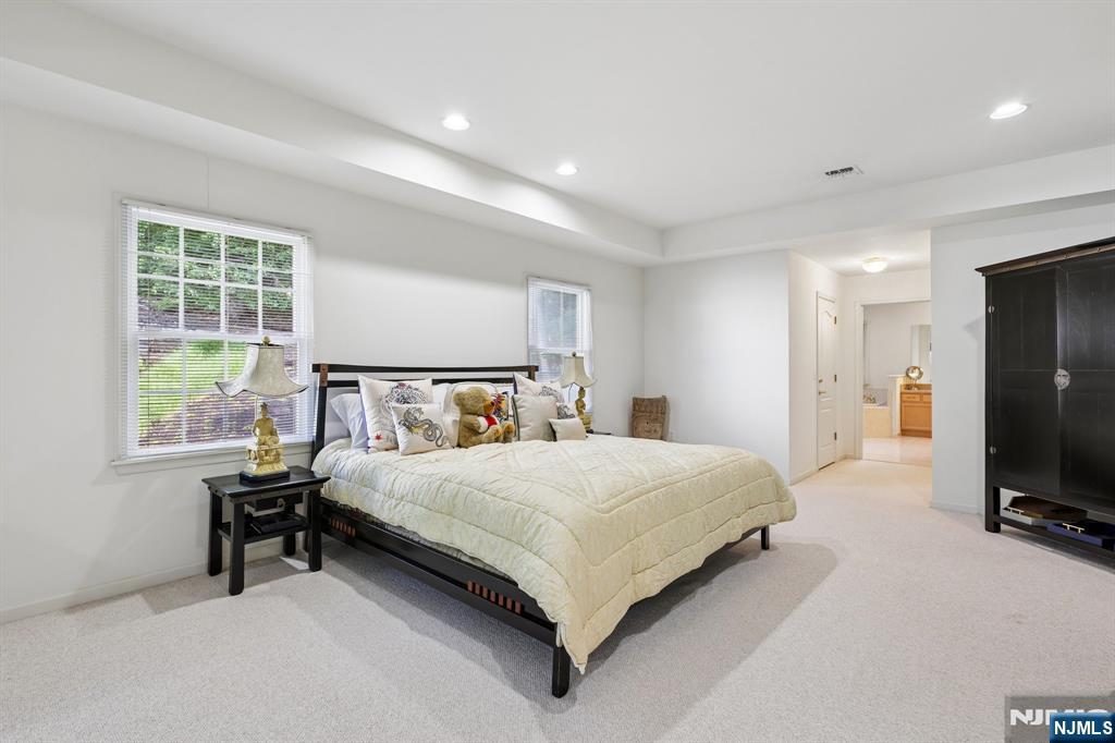 8 Pring Court — photo 28