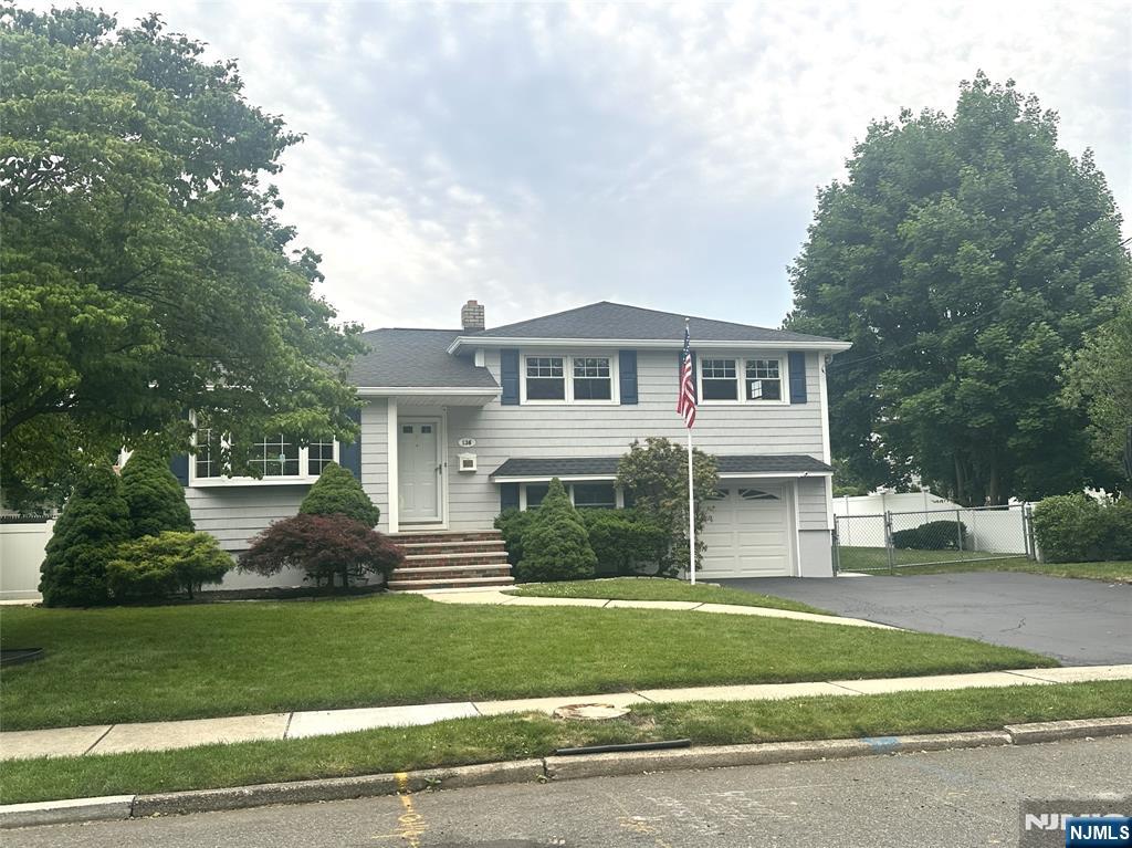 <p>Listings That Reflect Our Standards</p>