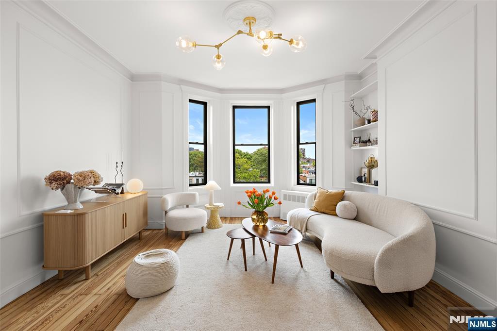 1110 Park Avenue 5L - Photo 1